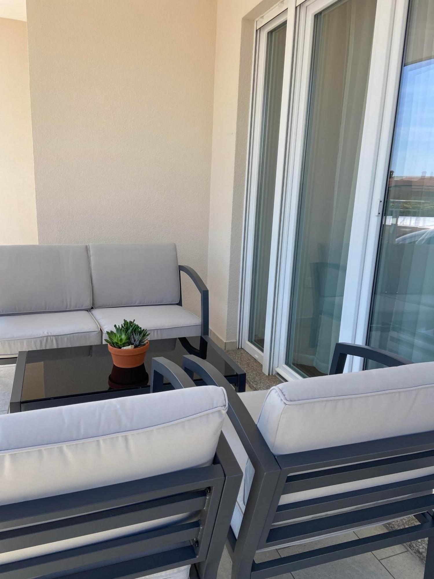 Villa Silver Novigrad With Private Pool Exterior photo
